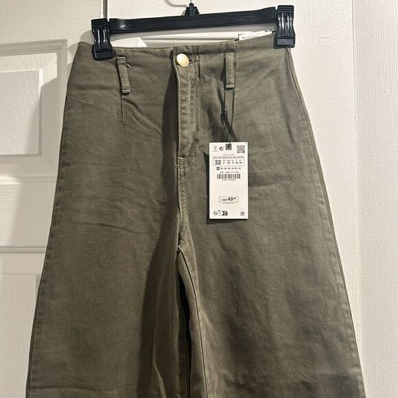 NWT Zara Wide Leg Cropped Army Green Jeans, Size 0 - Picture 2 of 12